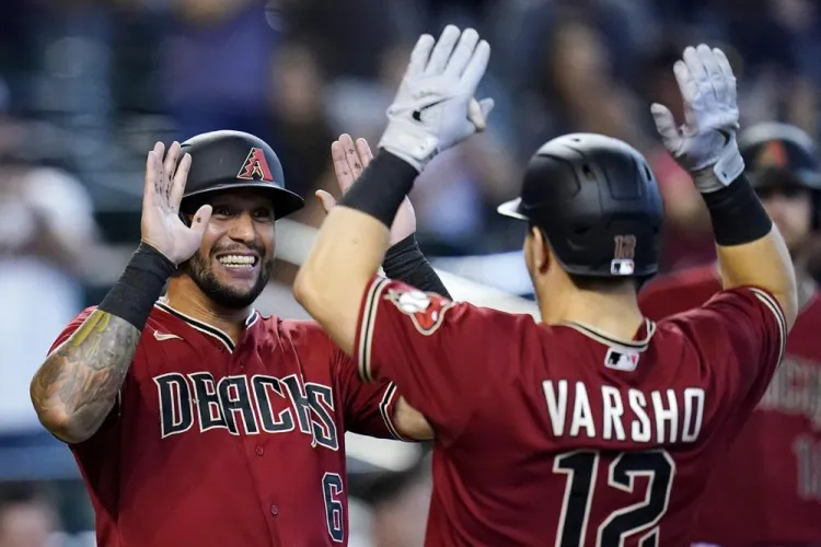 Diamondbacks frenan slump