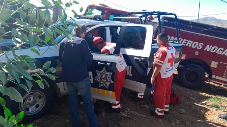 Rescatan a familia de incendio