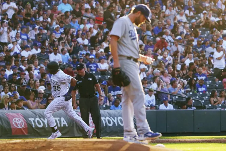 Rockies castigan a Kershaw