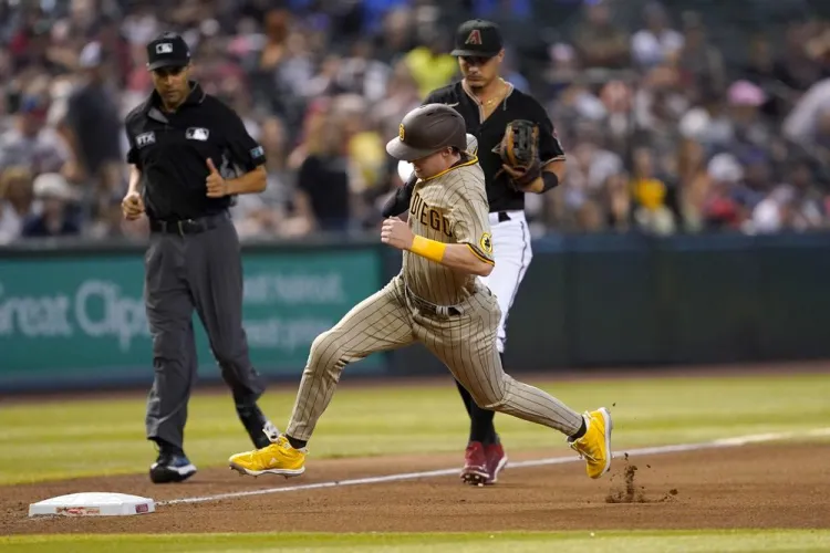 Padres ganan serie a Dbacks