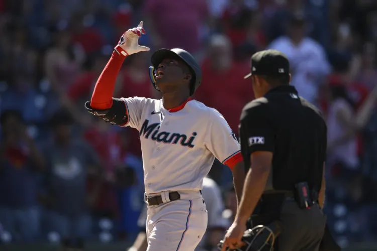 Marlins pasan sobre Nats