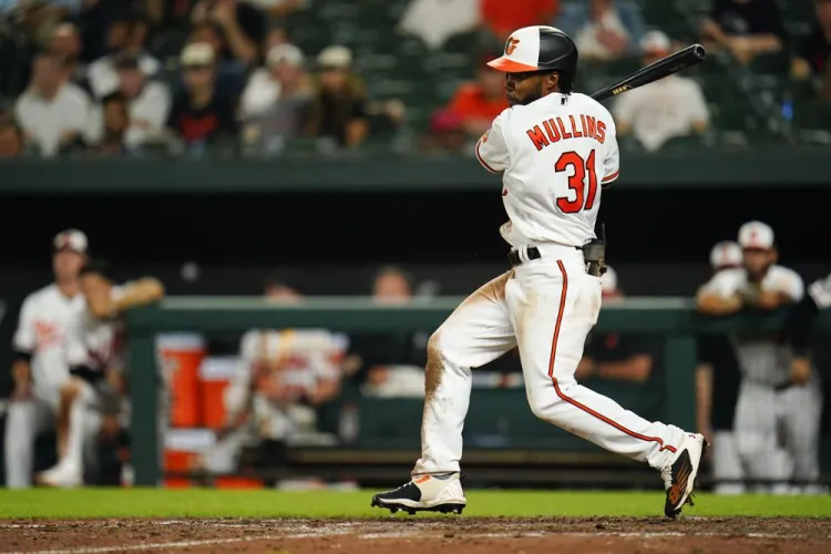 Mullins da triunfo a los Orioles