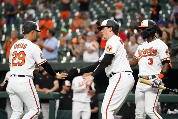 Orioles completa barrida