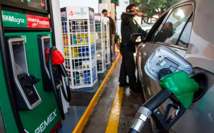 Pagarás $0.00 de impuesto por cada litro de gasolina en México