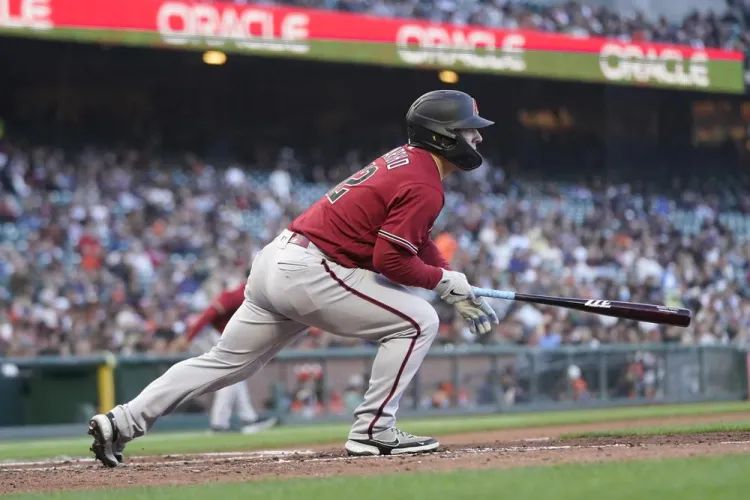 Diamondbacks toman el primero