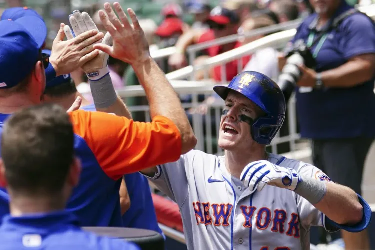 Mets gana serie a Bravos