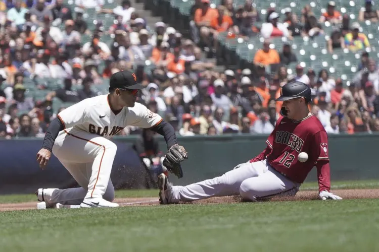 Falla bullpen de Diamondbacks