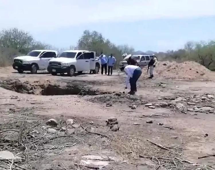 Localizan fosa con tres cuerpos calcinados en Pitiquito