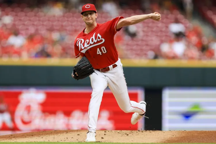 Rojos superan a los Orioles