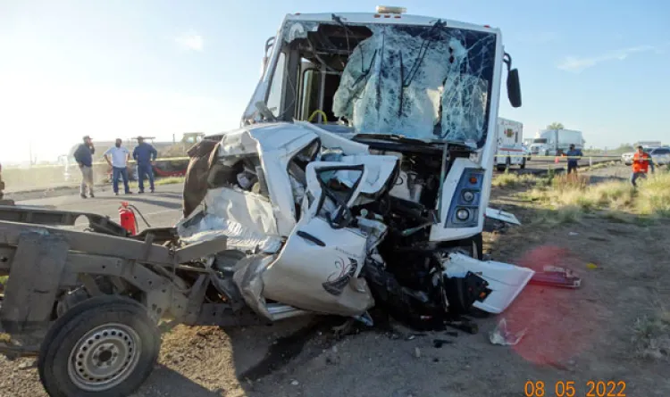 Muere en choque contra un autobús