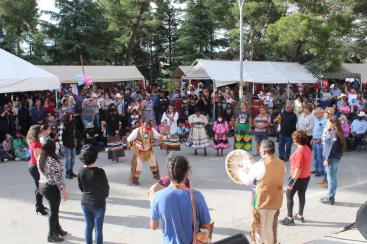 Participa tribu Lipan Apache en festival Omáwari