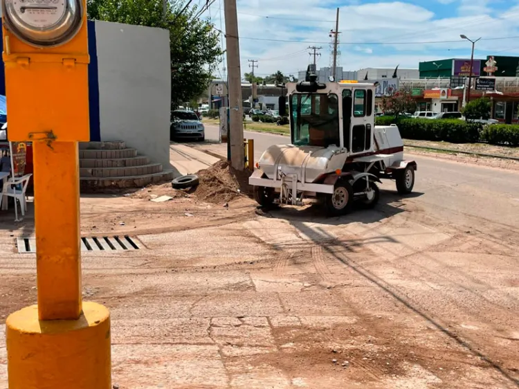 Mantienen labores de desazolve