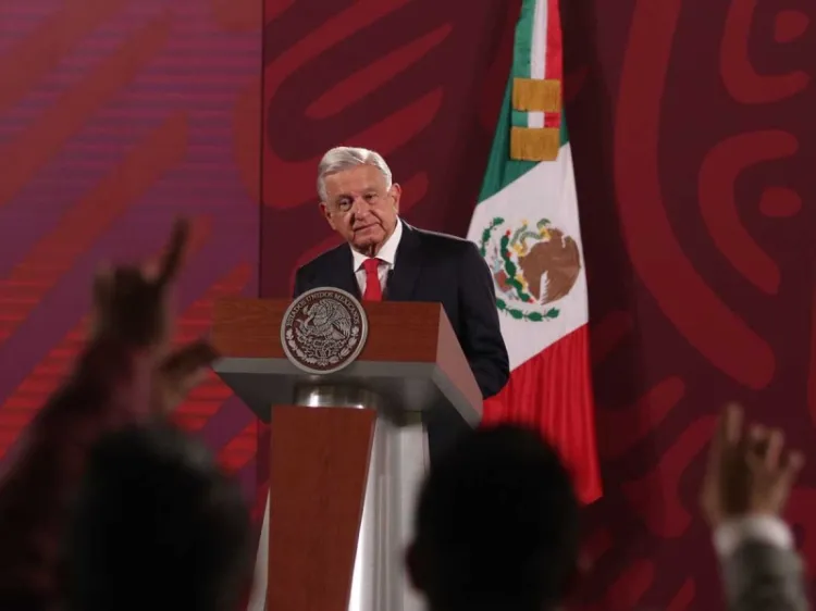 PRI debe abandonar alianza con el PAN: AMLO
