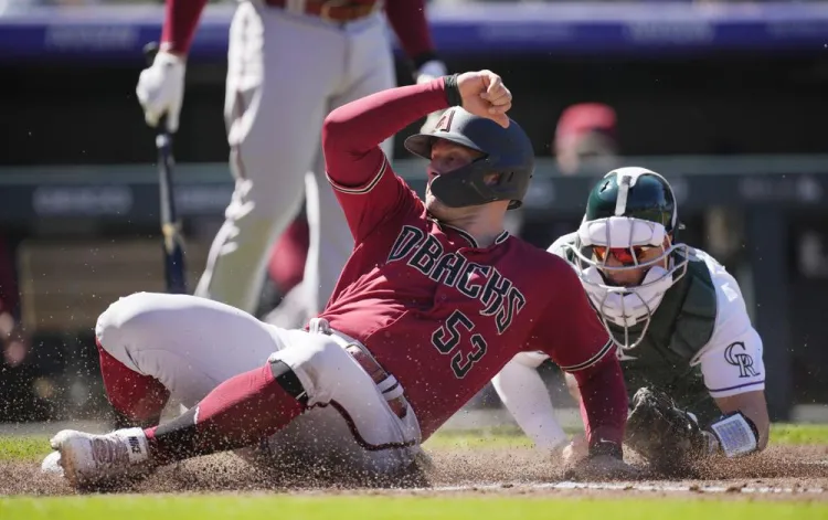 Diamondbacks sacan la serie