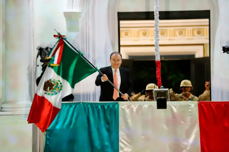 Celebra gobernador Alfonso Durazo 212 años del Grito de Independencia