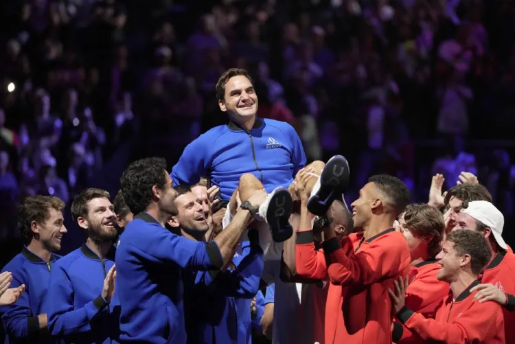 Dice Federer adiós al tenis