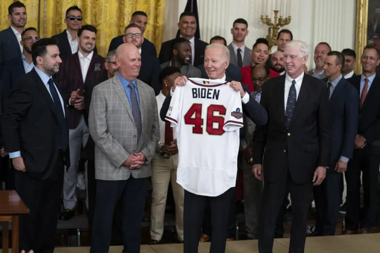 Biden recibe a los Bravos