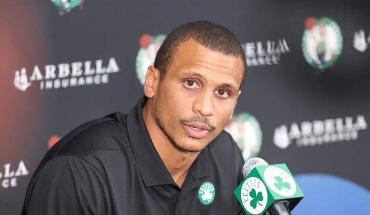 Coach de Celtics pide paciencia