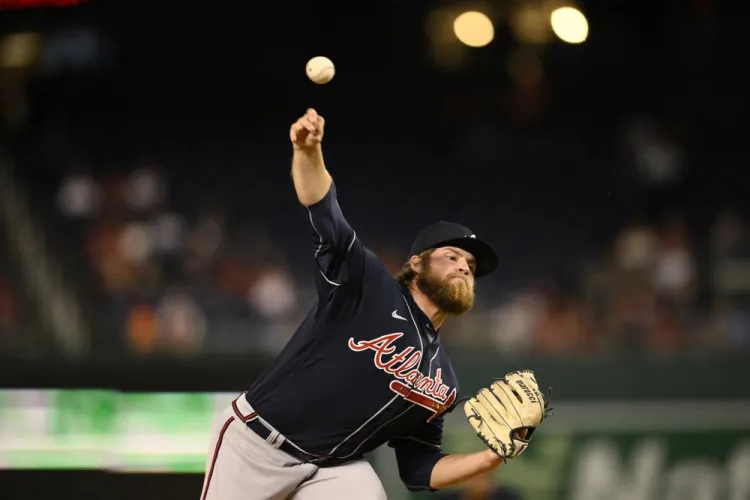 Bravos acechan a los Mets