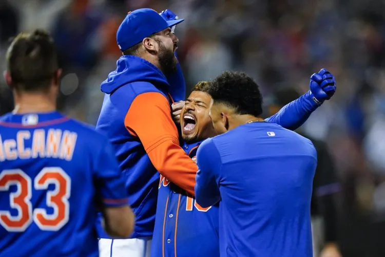 Mets y Bravos disputan banderín