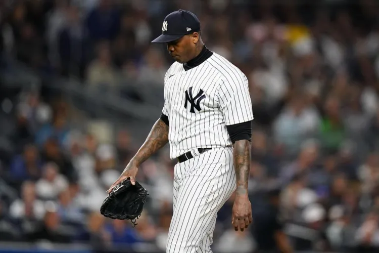 Yanquis descartan a Chapman