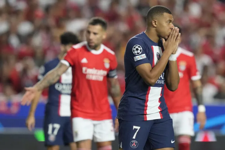 Insiste Mbappé en salir del PSG