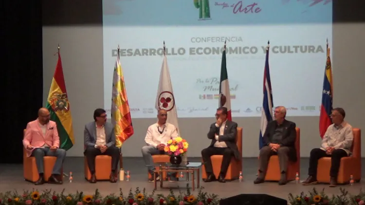 Destacan desarrollo económico y cultura en Festival Unidos por el Arte