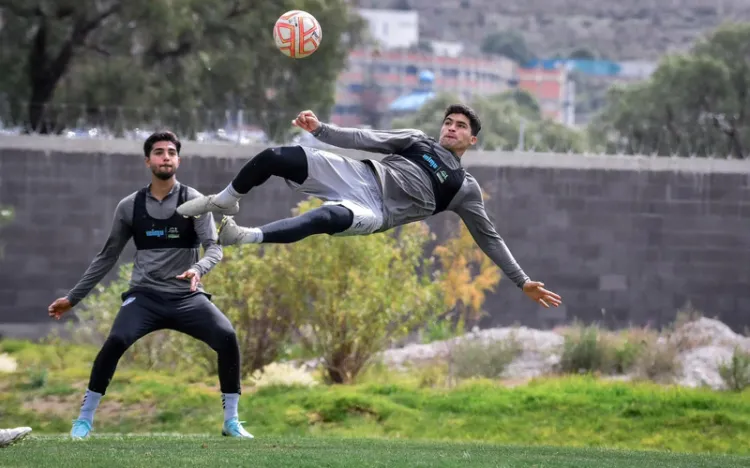 Tuzos encaran a los Rayados