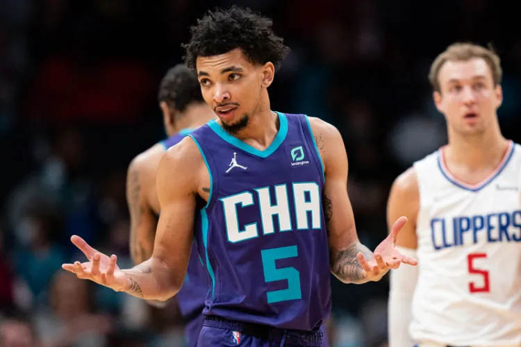 Arrestan jugador de Hornets