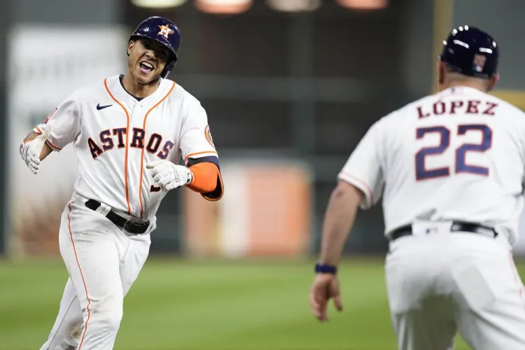 Astros atacan relevo Yanqui