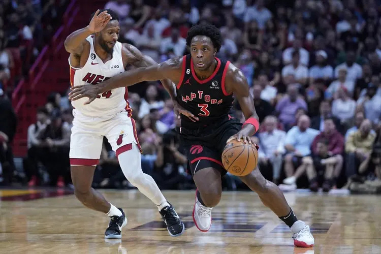 Raptors se impone al Heat