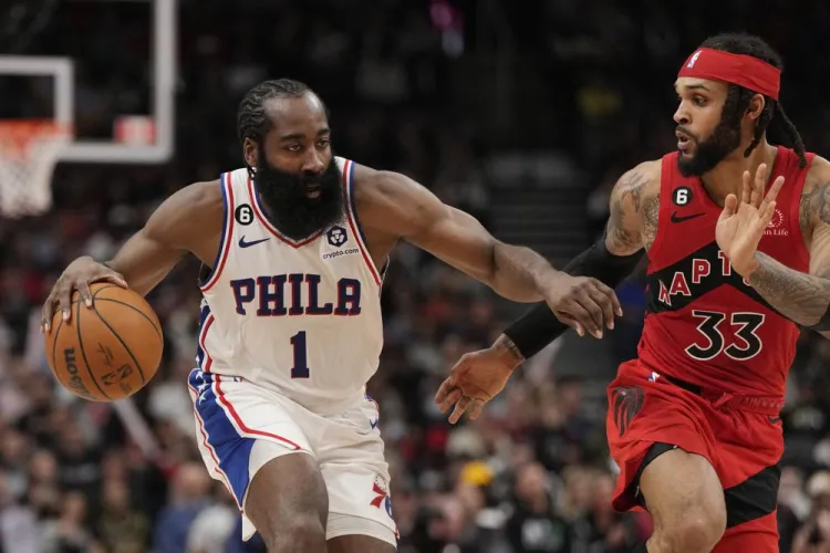 Sixers superan a los Raptors