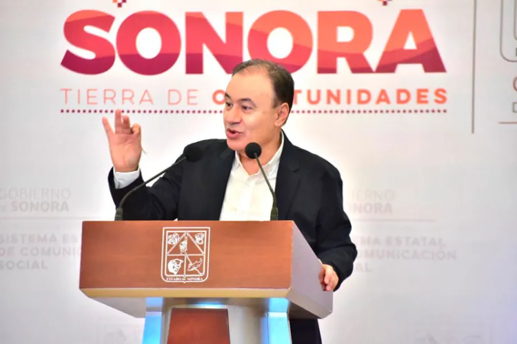 Gobernador defiende cambios en gabinete