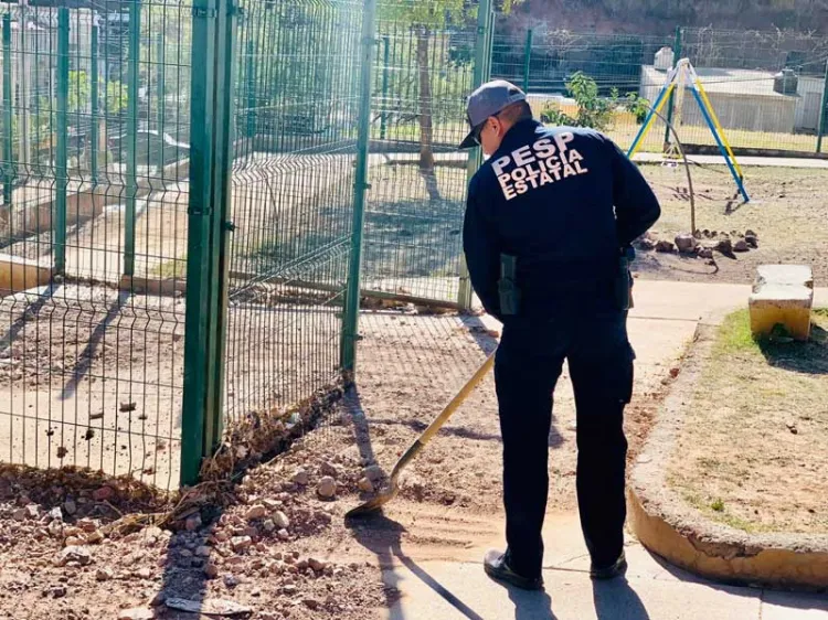 Realizan jornada de limpieza en parque Mojaves de la Colosio