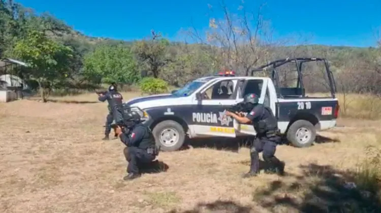 Lanzan convocatoria para policías municipales