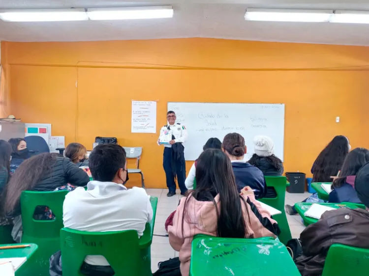 Continúan pláticas preventivas en escuelas