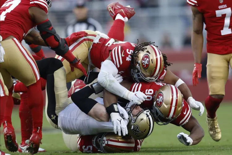 Niners ganan cuarto en fila