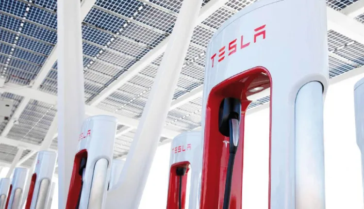 Tesla cobrará uso de cargadores en México