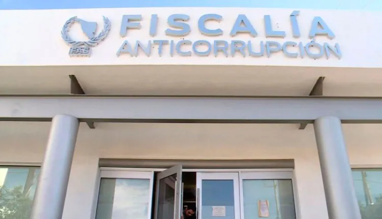 Procesa Fiscalía Anticorrupción 55 servidores públicos