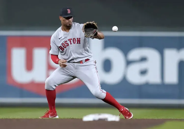 Bogaerts llega a Padres