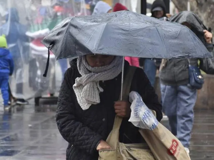 Presagian lluvia y frío en fin de año