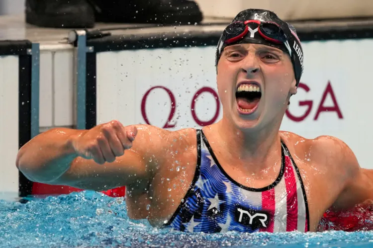 Premia la AP a Katie Ledecky