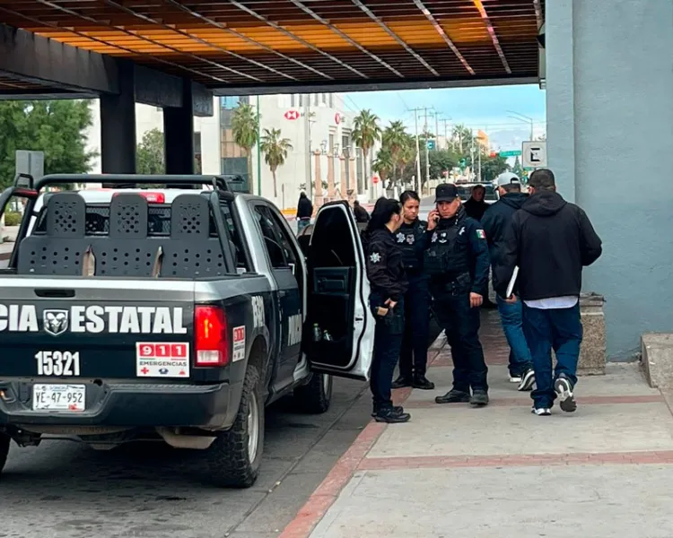 Detienen a “coyotes” en Centro de Gobierno