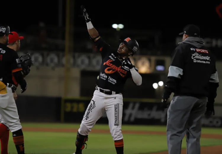 Naranjeros se ponen 2-0