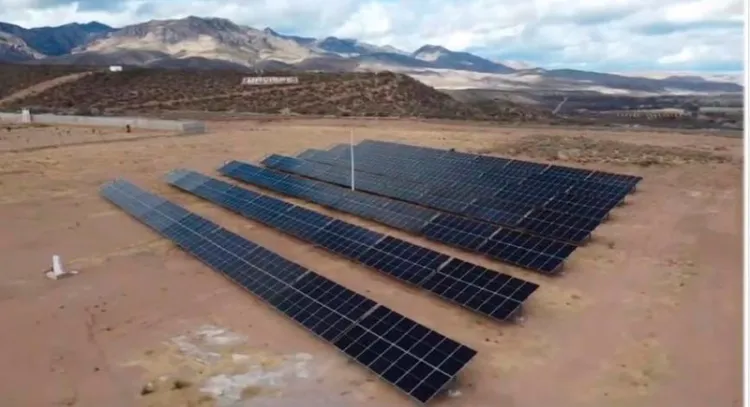 Avanza construcción de plantas solares