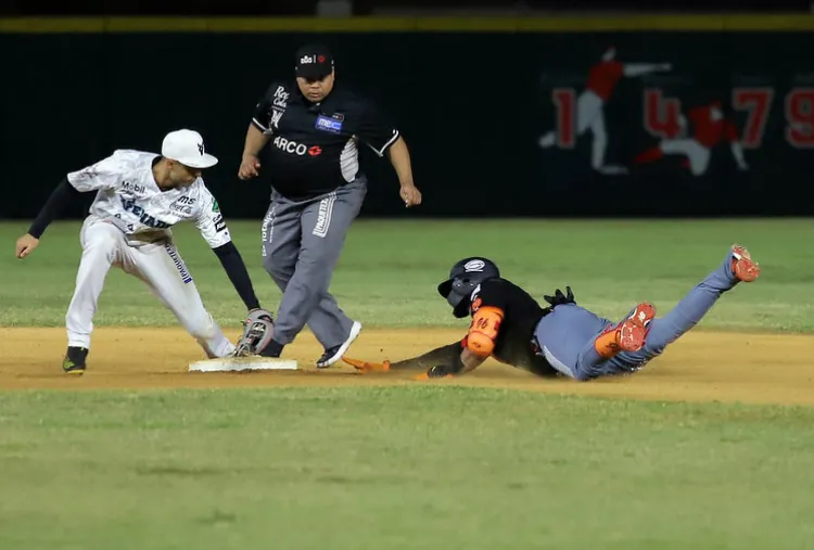 Posponen el Naranjeros vs Venados