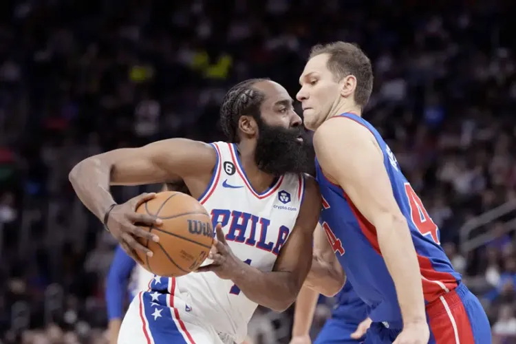 Harden guía a Sixers