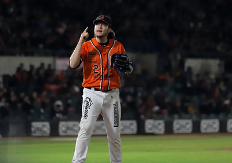 Naranjeros liquida a los Venados