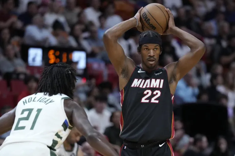 Heat se impone a los Bucks