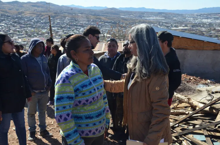 Encabeza Wendy Briseño entrega de obras en Nogales